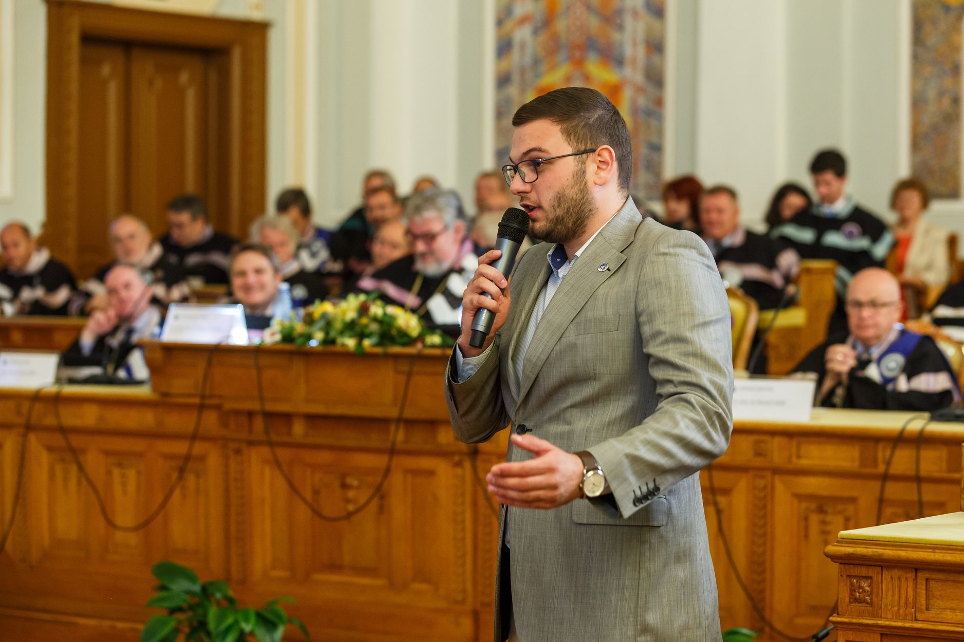 I am Andrei Tecsi, glad to have you around!